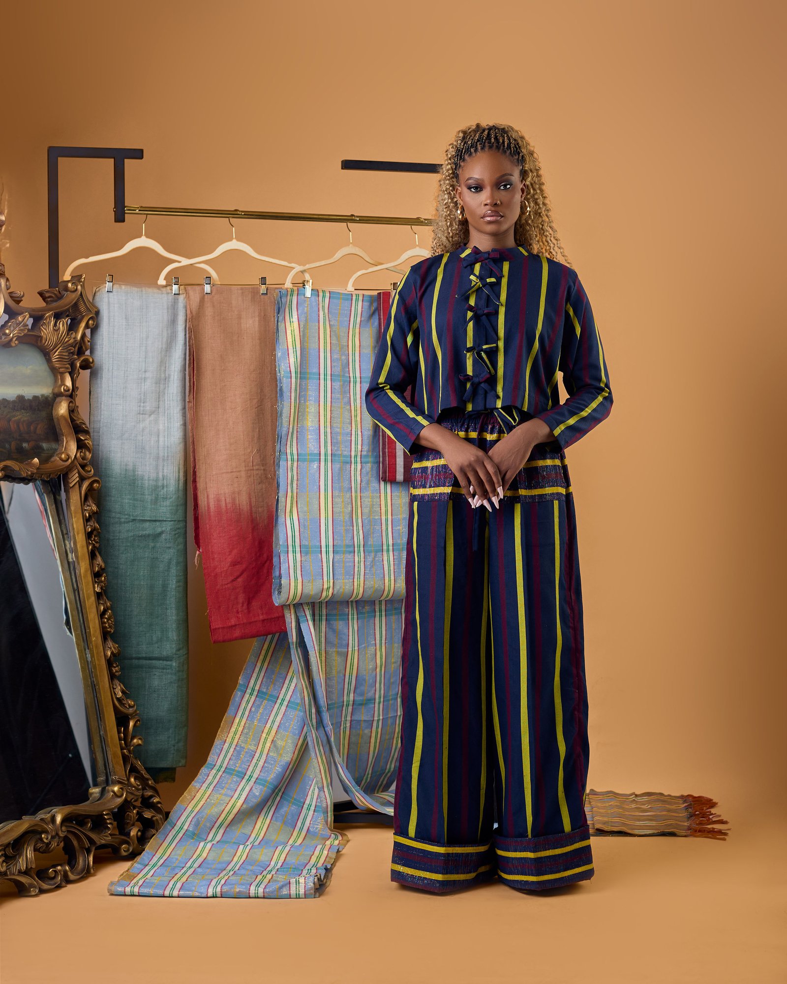 Laila Architectural Hand-Loomed Tsaki Ensemble