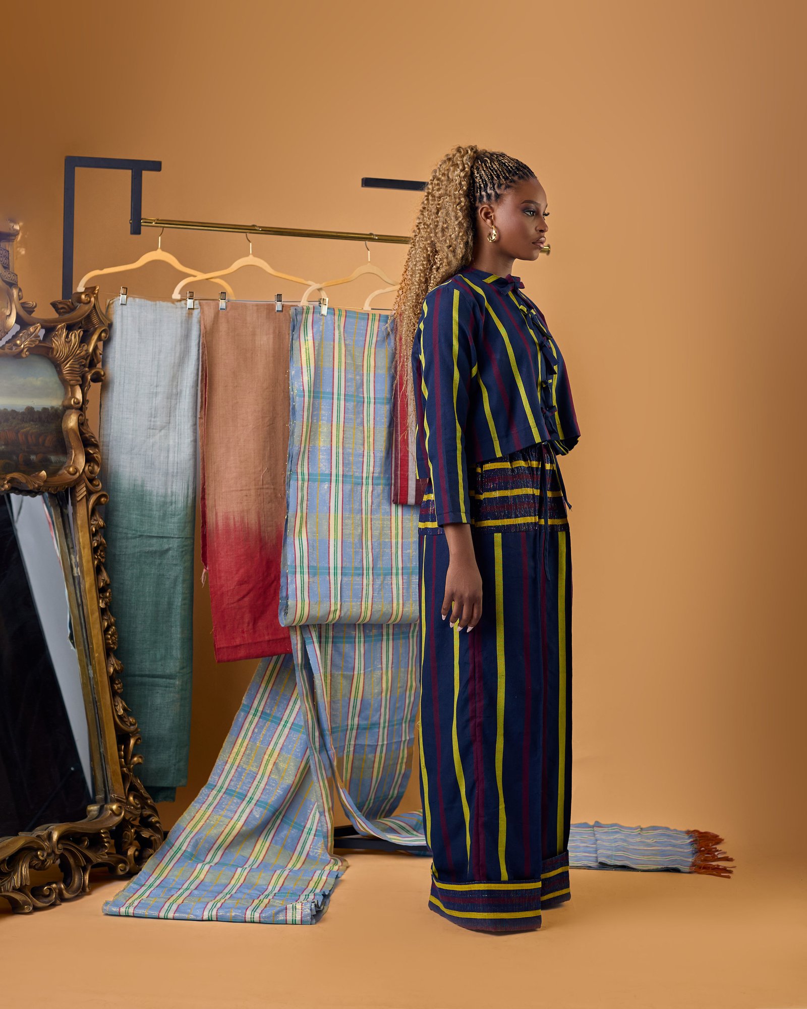 Laila Architectural Hand-Loomed Tsaki Ensemble